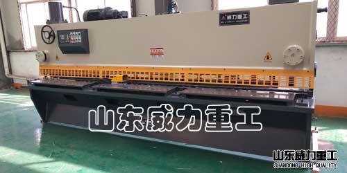 QC11Y-8X3200液压闸式剪板机