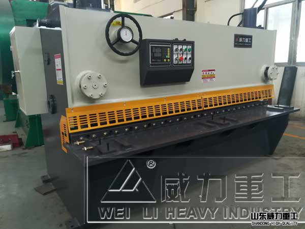 8x2500液压剪板机图片