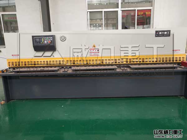 4x4000液压剪板机图片