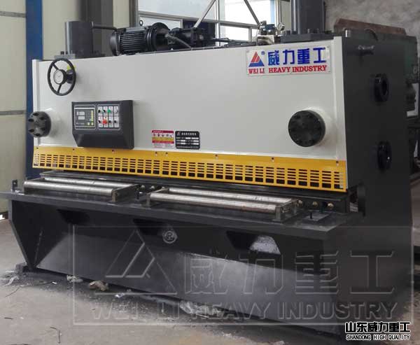 12x2500液压剪板机图片