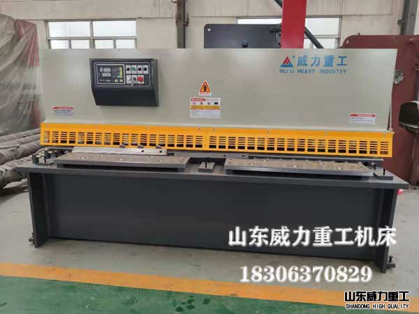 QC12Y-4X2500摆式剪板机
