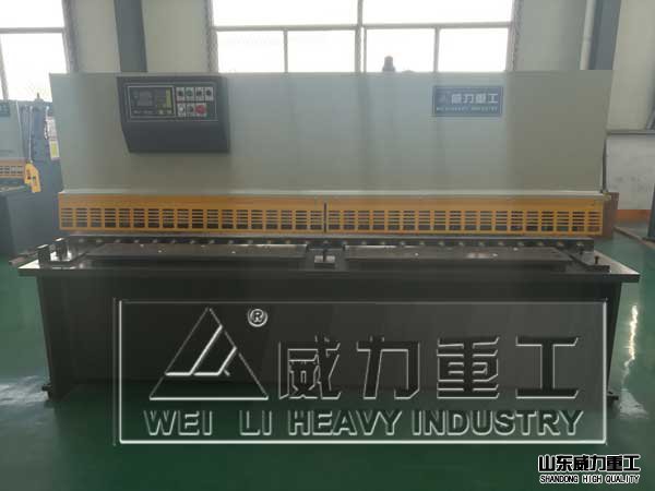 剪6个厚液压摆式剪板机